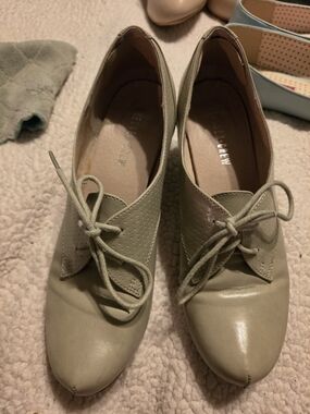 Chelsea Crew Oxford Lace-Up Heels